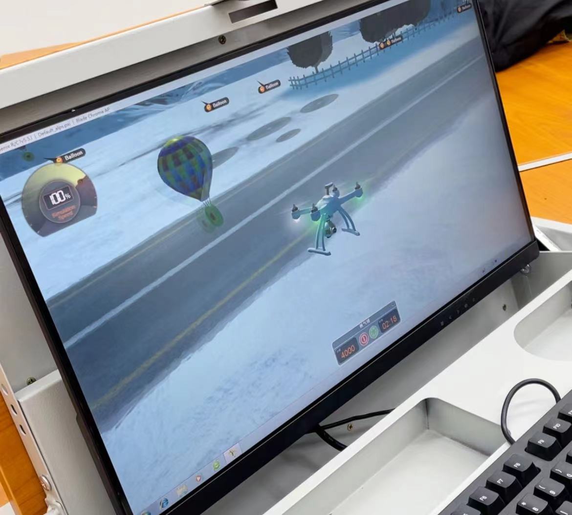 低空經(jīng)濟(jì)下，新疆青少年無(wú)人機(jī)、航模培訓(xùn)從保華潤(rùn)天航空啟航