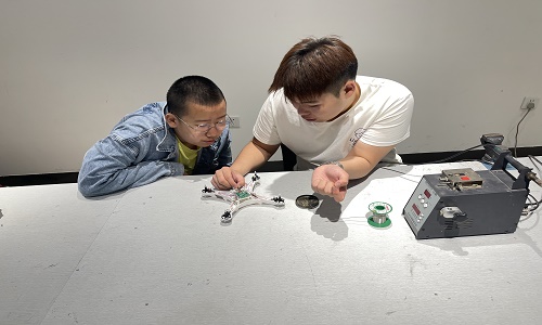 兒童玩的無人機(jī)需要考證嗎？-新疆保華潤天航空