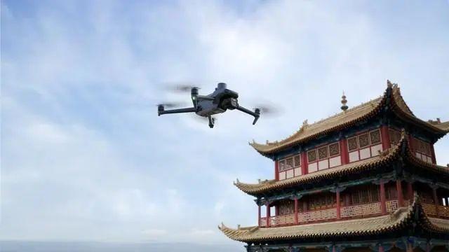 【新疆青少年無人機培訓(xùn)】無人機行業(yè)前景解析：現(xiàn)在學(xué)無人機真的好找工作嗎？