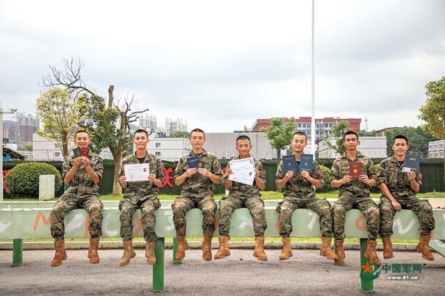 “持證入伍”的新兵越來越多，將給部隊建設(shè)帶來哪些影響？-新疆保華潤天航空