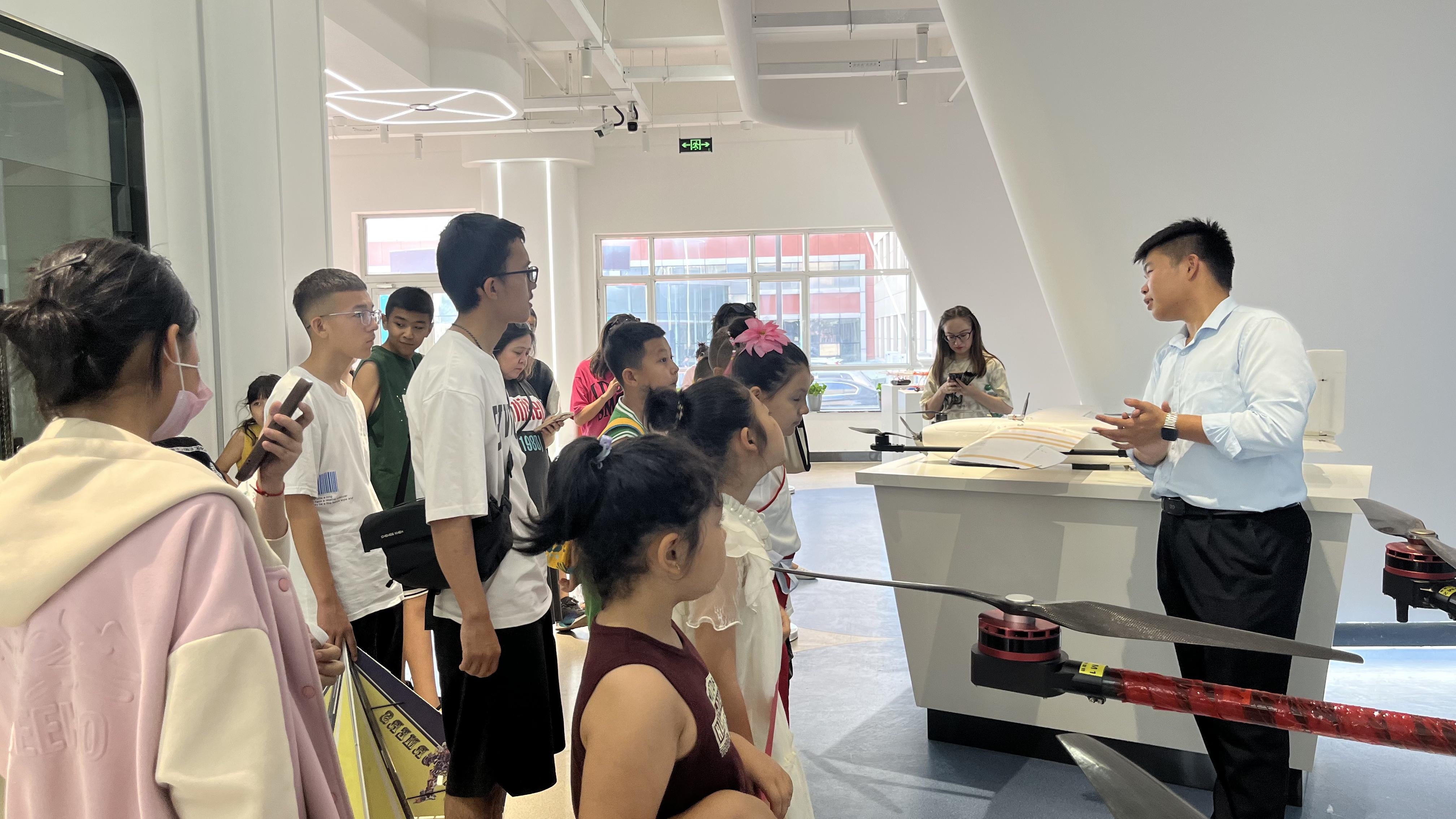 新疆青少年的無人機(jī)夢(mèng)想：保華潤天航空民航局CAAC培訓(xùn)全解析