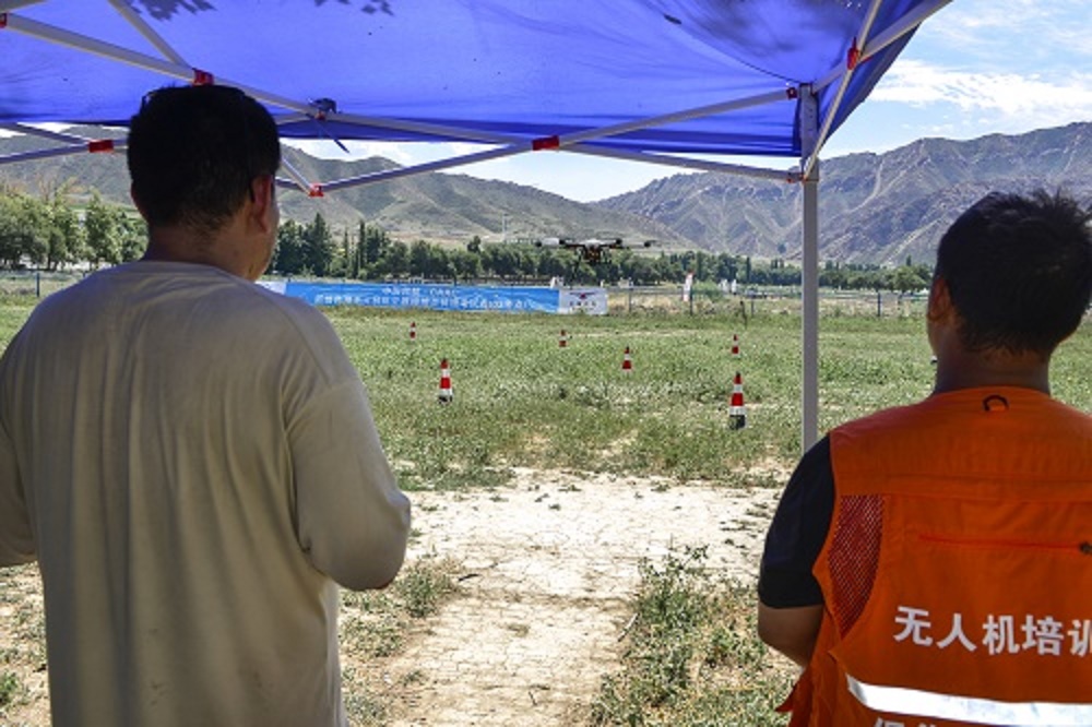 【新疆青少年無人機培訓】入行無人機領域需具備什么條件？-保華潤天航空