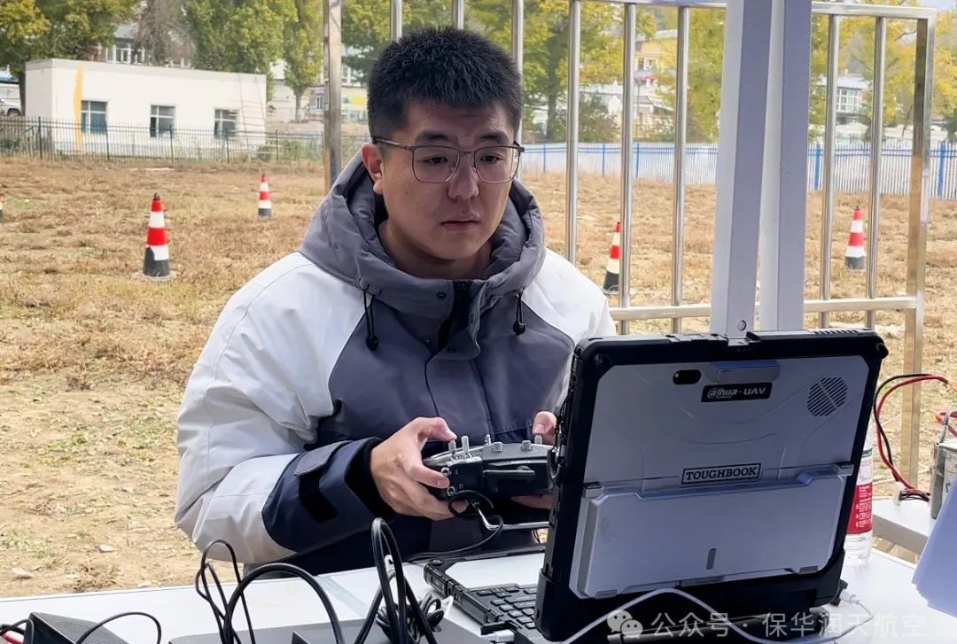新疆保華潤天航空 | 新疆03考點10月CAAC無人機執(zhí)照考試榮耀收官，保華潤天航空11月無人機培訓夢想啟程