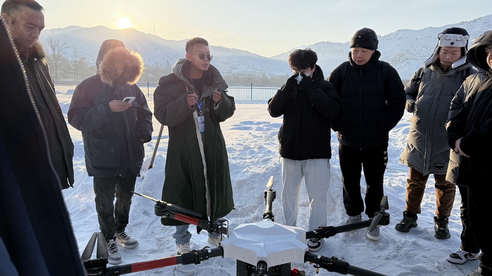 【青少年無人機(jī)培訓(xùn)】低空經(jīng)濟(jì)起飛：新疆保華潤天航空如何引領(lǐng)無人機(jī)駕照培訓(xùn)新浪潮？