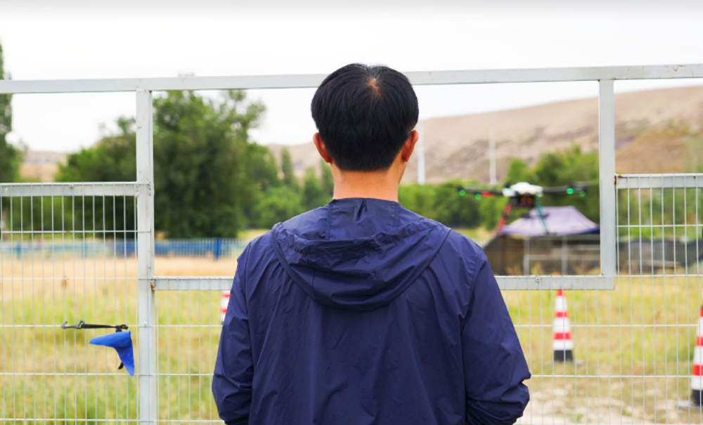 新疆無人機培訓(xùn)大升級！CAAC+人社雙認(rèn)證8月火熱招生，搶占低空經(jīng)濟新風(fēng)口