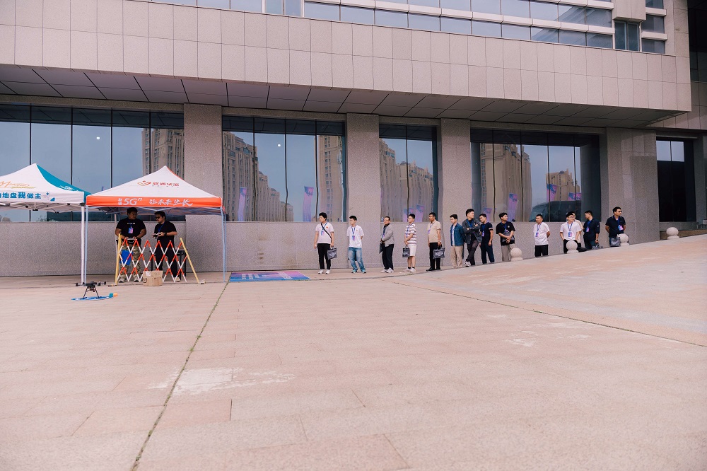 為什么選擇保華潤(rùn)天航空學(xué)習(xí)無(wú)人機(jī)？新疆學(xué)員的明智之選