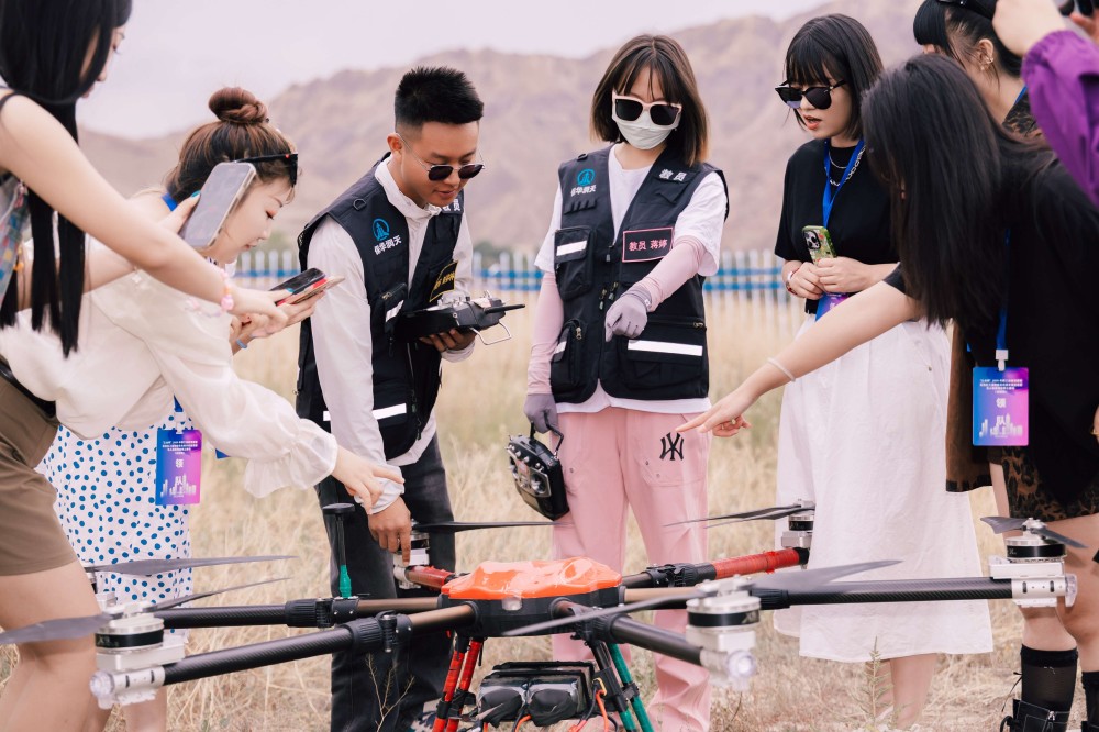 新疆無人機(jī)培訓(xùn)公司大盤點(diǎn)與保華潤(rùn)天的卓越優(yōu)勢(shì)